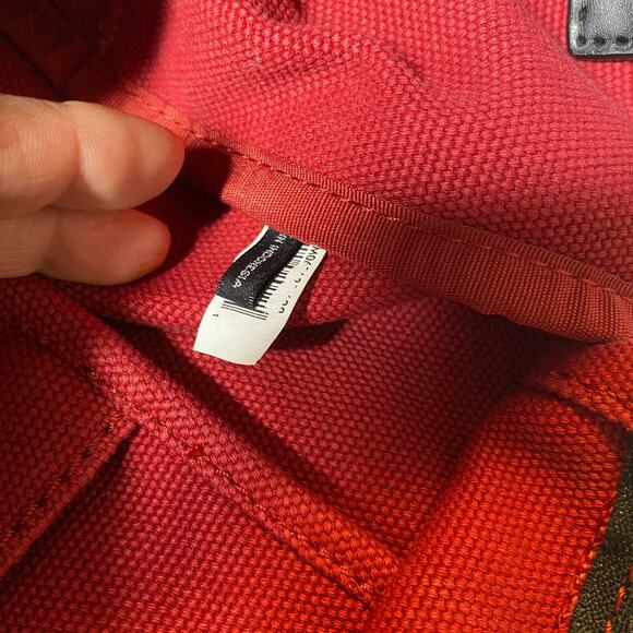 Marc Jacobs Savvy Red Canvas Logo Print Tote - Picture 5 of 7